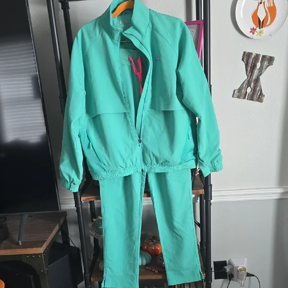 Figs Aqua Technical Collection Jacket and Pants Size XS - Picture 1 of 12